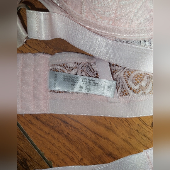 Womens pink lace bra & panties NWT 38c, XL - Picture 2 of 3